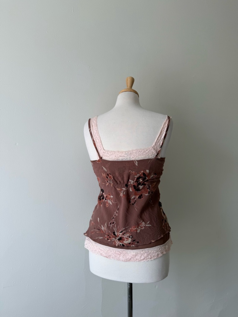 Banana Republic Silk Blend Floral Camisole Top Size 4 - Picture 6 of 9